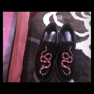 Gucci slip on sneakers